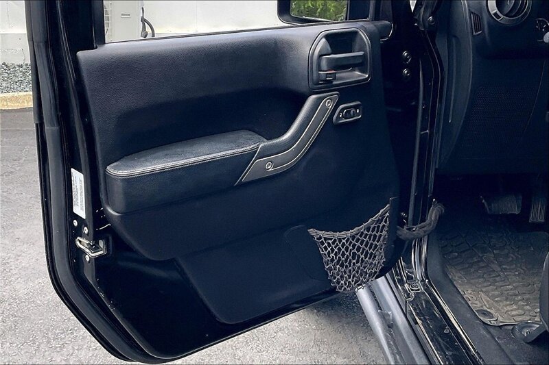 2016 Jeep Wrangler Unlimited Sport - Photo 21 - Ponce, AL 00717