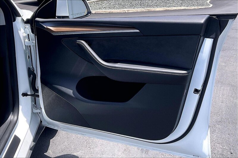 2022 Tesla Model Y Long Range - Photo 23 - Ponce, AL 00717