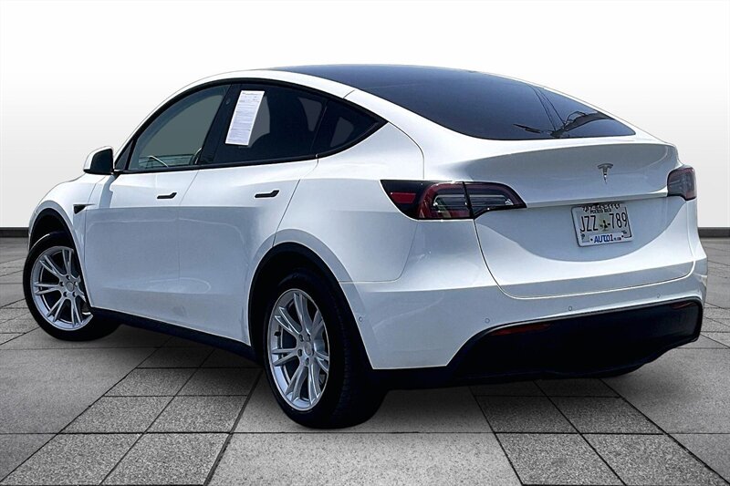 2022 Tesla Model Y Long Range - Photo 11 - Ponce, AL 00717