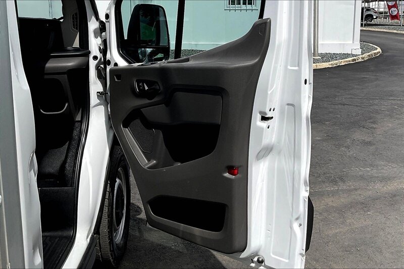 2021 Ford Transit 350 - Photo 22 - Ponce, AL 00717