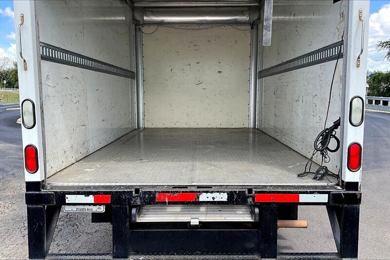 2021 Ford Transit 350 - Photo 13 - Ponce, AL 00717