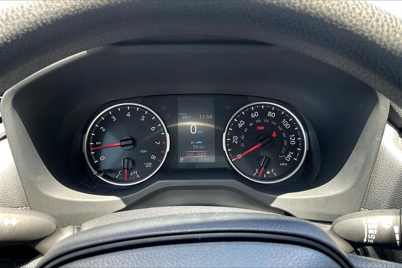 2021 Toyota RAV4 XLE - Photo 19 - Ponce, AL 00717