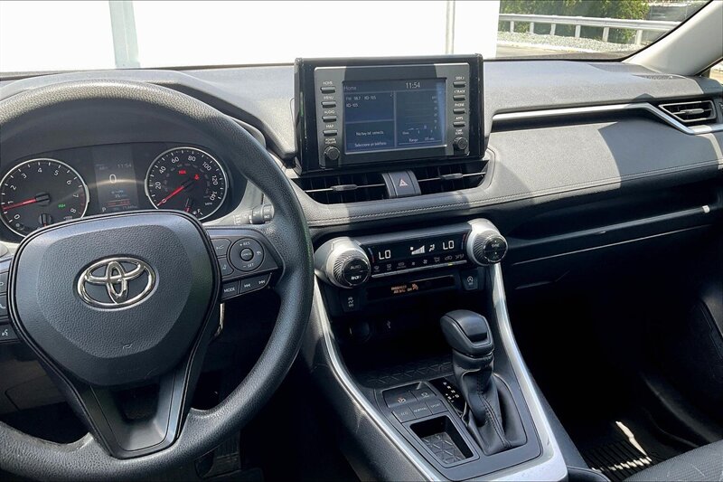 2021 Toyota RAV4 XLE - Photo 6 - Ponce, AL 00717