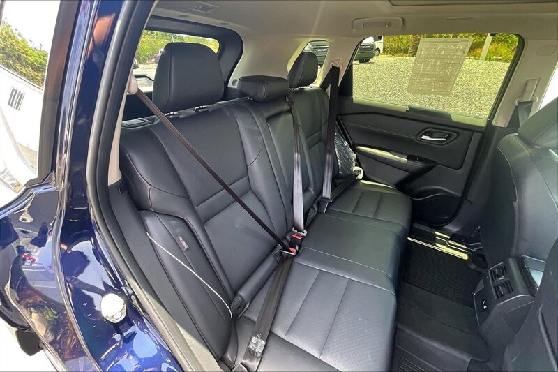 2025 Nissan Rogue SV - Photo 27 - Ponce, AL 00717