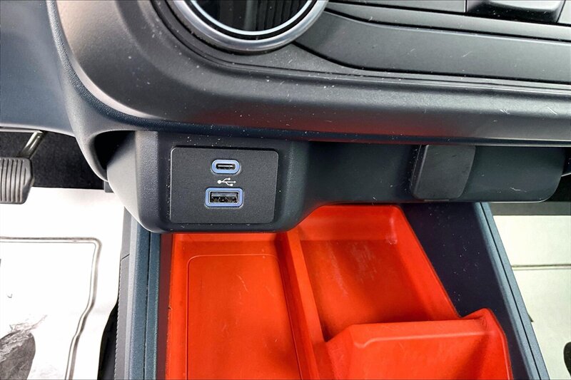 2023 Ford Maverick XLT - Photo 32 - Ponce, AL 00717