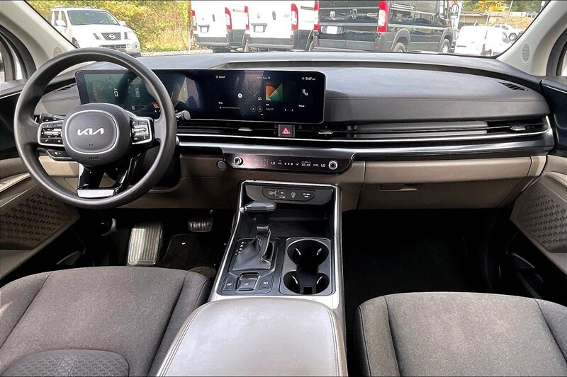 2025 Kia Carnival LXS - Photo 14 - Ponce, AL 00717
