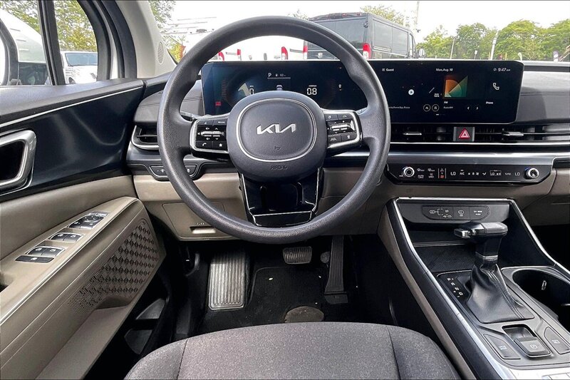 2025 Kia Carnival LXS - Photo 5 - Ponce, AL 00717