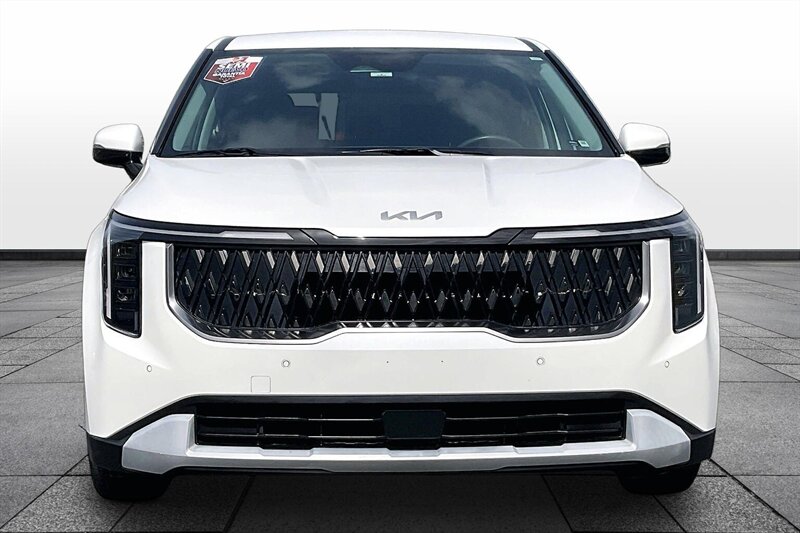 2025 Kia Carnival LXS - Photo 3 - Ponce, AL 00717
