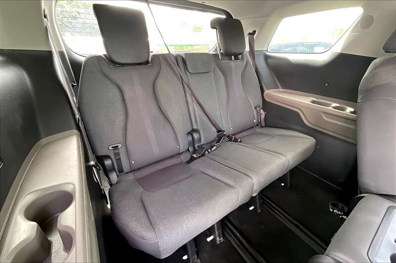 2025 Kia Carnival LXS - Photo 27 - Ponce, AL 00717