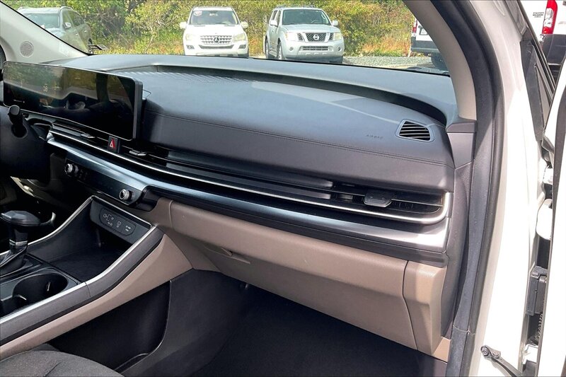 2025 Kia Carnival LXS - Photo 15 - Ponce, AL 00717