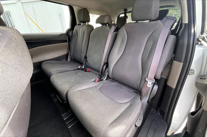 2025 Kia Carnival LXS - Photo 25 - Ponce, AL 00717