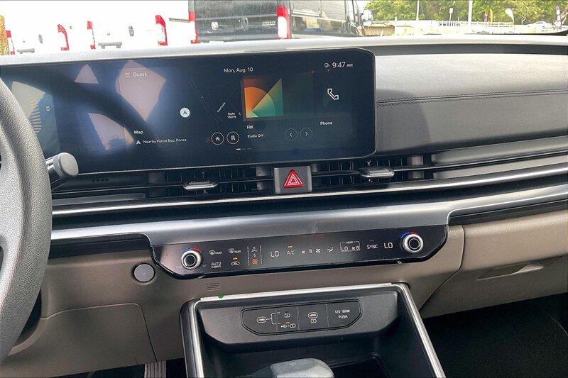2025 Kia Carnival LXS - Photo 6 - Ponce, AL 00717