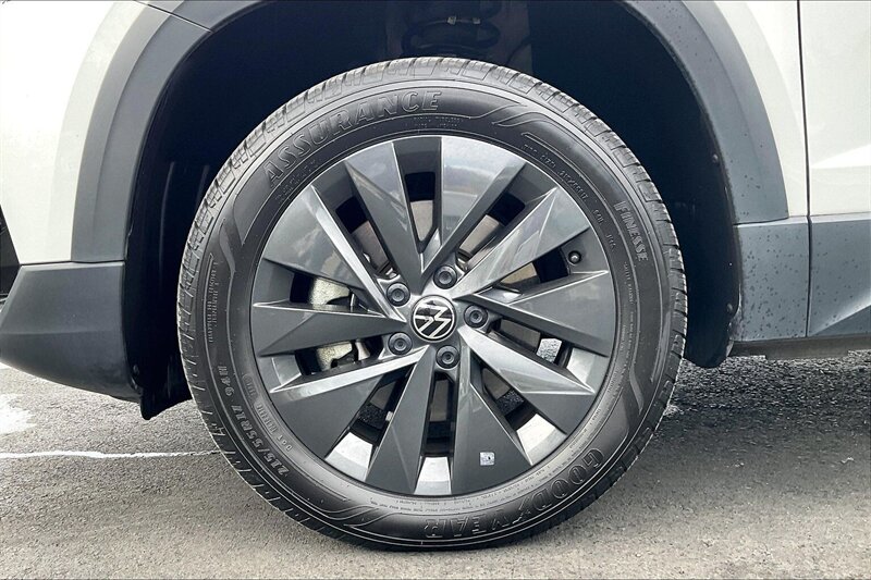 2024 Volkswagen Taos S - Photo 8 - Ponce, AL 00717
