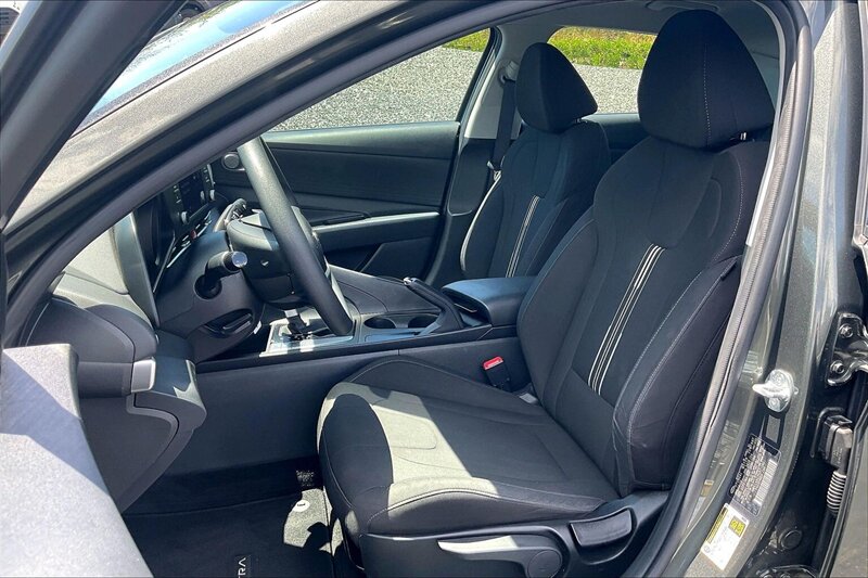 2023 Hyundai ELANTRA SE - Photo 24 - Ponce, AL 00717