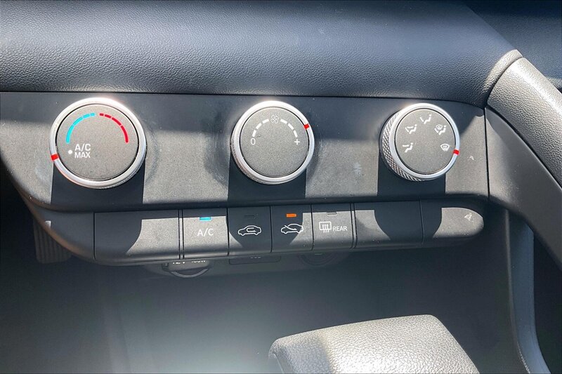 2023 Hyundai ELANTRA SE - Photo 31 - Ponce, AL 00717
