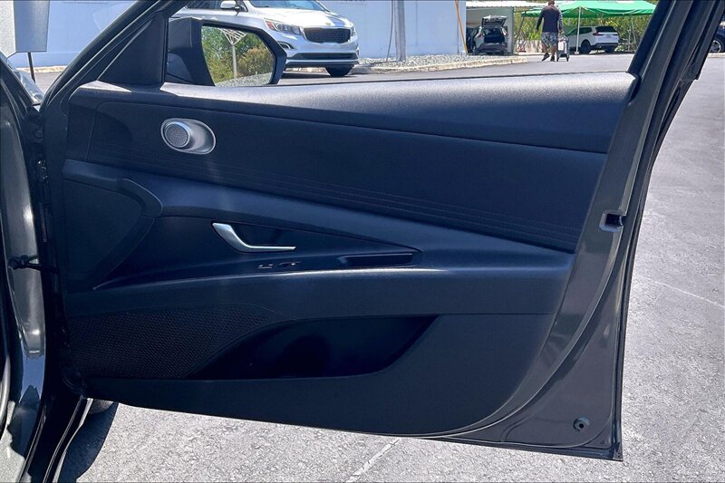 2023 Hyundai ELANTRA SE - Photo 23 - Ponce, AL 00717
