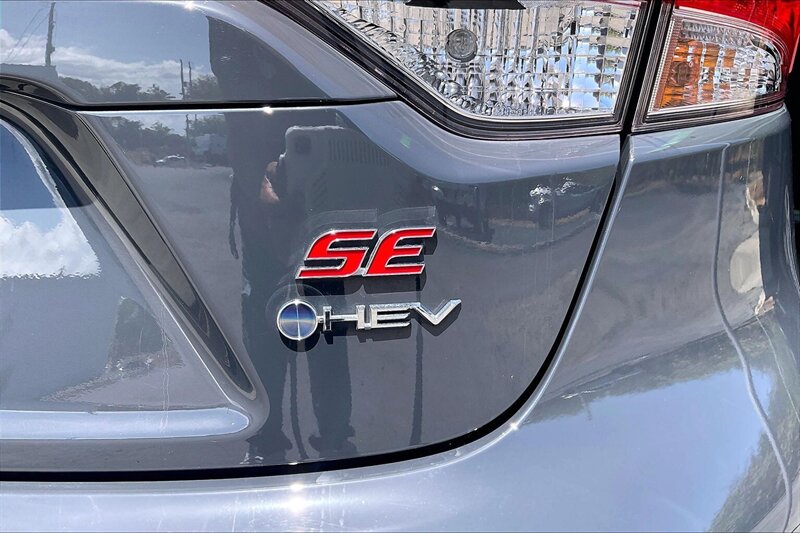 2025 Toyota Corolla Hybrid SE - Photo 8 - Ponce, AL 00717