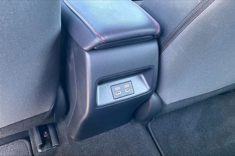 2025 Toyota Corolla Hybrid SE - Photo 33 - Ponce, AL 00717