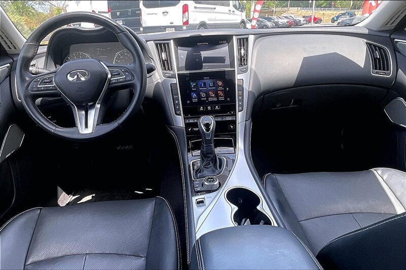 2023 INFINITI Q50 Luxe - Photo 15 - Ponce, AL 00717