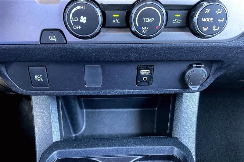 2019 Toyota Tacoma SR - Photo 30 - Ponce, AL 00717