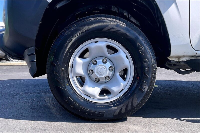 2019 Toyota Tacoma SR - Photo 8 - Ponce, AL 00717