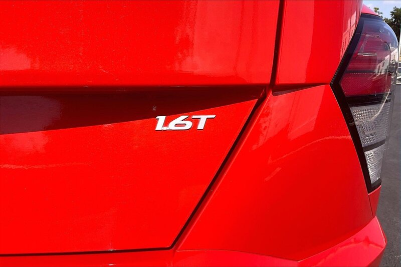 2024 Hyundai KONA N Line - Photo 8 - Ponce, AL 00717