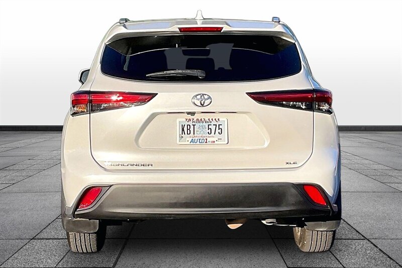 2023 Toyota Highlander LE - Photo 4 - Ponce, AL 00717