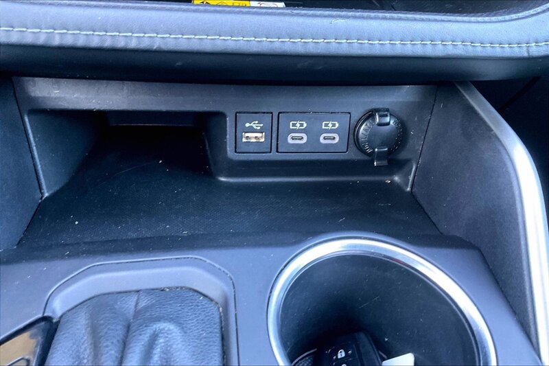 2023 Toyota Highlander LE - Photo 32 - Ponce, AL 00717