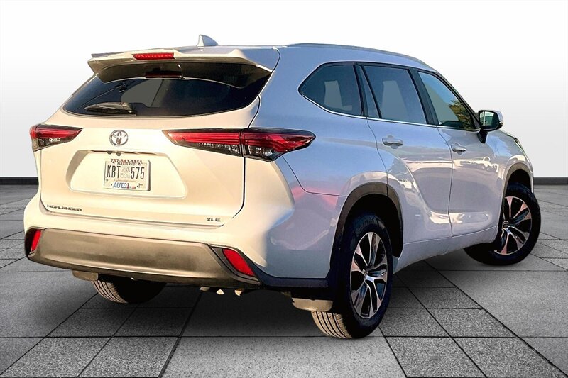 2023 Toyota Highlander LE - Photo 12 - Ponce, AL 00717