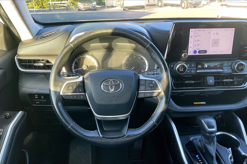 2023 Toyota Highlander LE - Photo 5 - Ponce, AL 00717