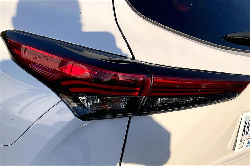 2023 Toyota Highlander LE - Photo 29 - Ponce, AL 00717