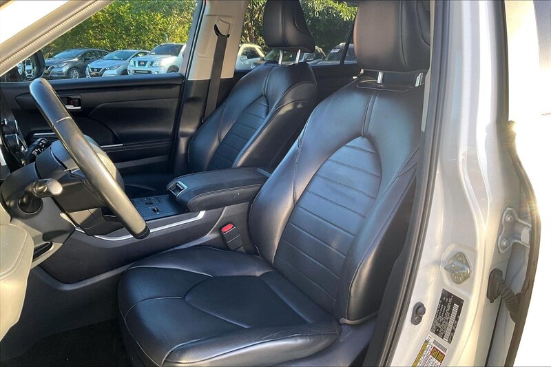 2023 Toyota Highlander LE - Photo 24 - Ponce, AL 00717