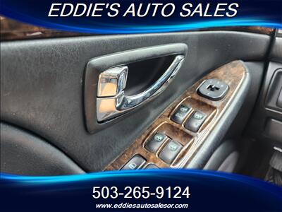 2002 Hyundai XG350   - Photo 9 - Gresham, OR 97080
