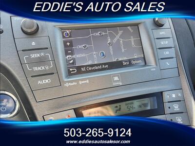 2012 Toyota Prius Four   - Photo 15 - Gresham, OR 97080