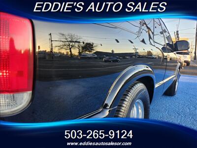 2002 Chevrolet Blazer LS (( ONE OF A KIND)) - Photo 20 - Gresham, OR 97080