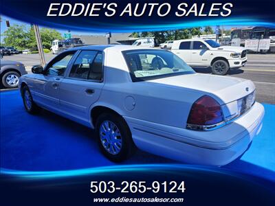 2004 Ford Crown Victoria LX  LOW MILES   - Photo 3 - Gresham, OR 97080