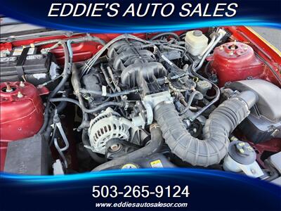 2008 Ford Mustang V6 Deluxe      ((34k miles))   - Photo 17 - Gresham, OR 97080