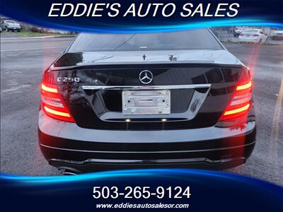 2013 Mercedes-Benz C 250 Sport ((ONLY 77K)) - Photo 5 - Gresham, OR 97080