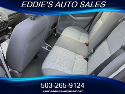 2005 Ford Focus ZXW SE   - Photo 12 - Gresham, OR 97080