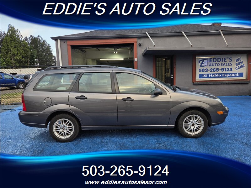 2005 Ford Focus ZXW SE's photo