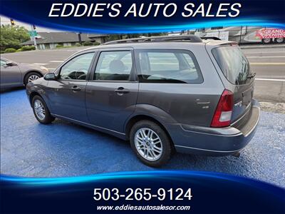 2005 Ford Focus ZXW SE   - Photo 4 - Gresham, OR 97080