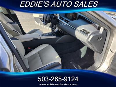 2019 Lexus ES 350 Luxury   - Photo 16 - Gresham, OR 97080