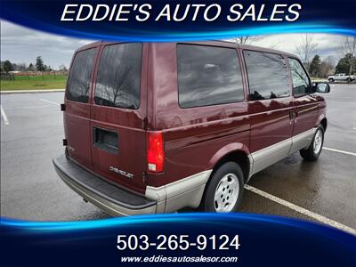 2005 Chevrolet Astro LS ((ONE OWNER))   - Photo 10 - Gresham, OR 97080