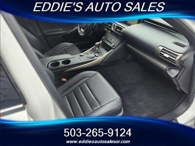 2015 Lexus 250 AWD - Photo 16 - Gresham, OR 97080