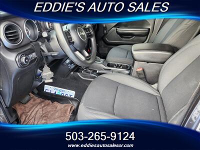 2018 Jeep Wrangler Unlimited Sport   - Photo 14 - Gresham, OR 97080