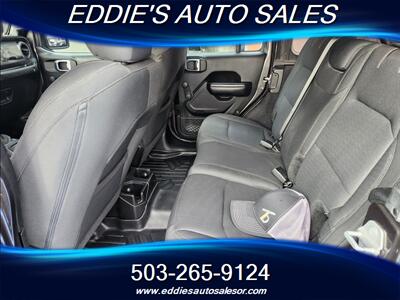 2018 Jeep Wrangler Unlimited Sport   - Photo 13 - Gresham, OR 97080
