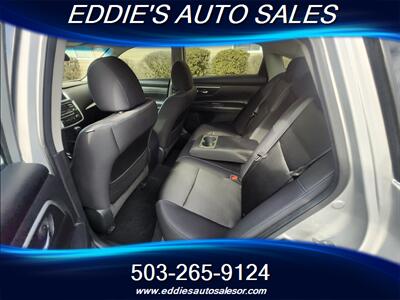 2017 Nissan Altima 2.5 SR LIKE NEW LOW MILES   - Photo 13 - Gresham, OR 97080