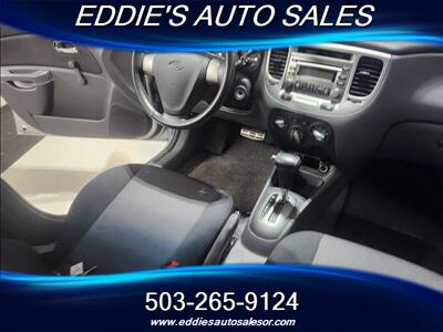 2006 Kia Rio5 SX (ONE OWNER 19K LOW MILES ) - Photo 12 - Gresham, OR 97080