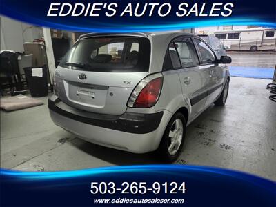 2006 Kia Rio5 SX (ONE OWNER 19K LOW MILES ) - Photo 3 - Gresham, OR 97080