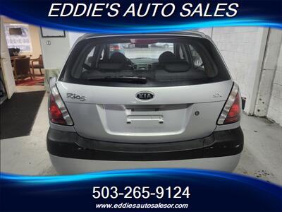 2006 Kia Rio5 SX (ONE OWNER 19K LOW MILES ) - Photo 4 - Gresham, OR 97080